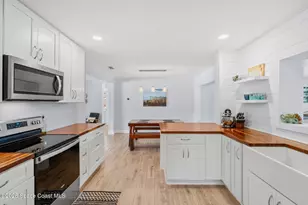 125 W Gadsden Ln, Cocoa Beach, FL 32931 - Photo 12