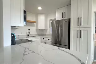 2578 Coventry Rd, Melbourne, FL 32935 - Photo 2