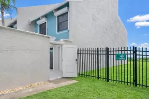 567 Hwy A1A, Satellite Beach, FL 32937 - Photo 2