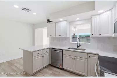 524 Westminster Avenue, Melbourne, FL 32935 - Photo 6