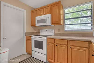 3731 Hardwood Court, Melbourne, FL 32935 - Photo 8