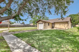 3731 Hardwood Ct, Melbourne, FL 32935 - Photo 2