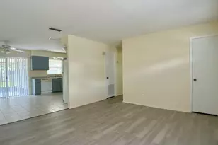 14 Wildwood Dr, Edgewater, FL 32132 - Photo 4