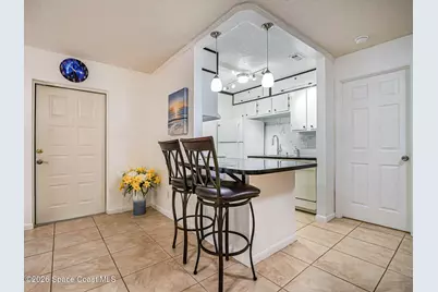 1198 Breezy Way #7a, Sebastian, FL 32958 - Photo 8