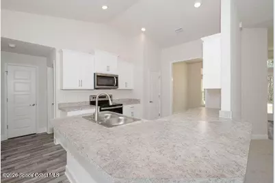 768 Haryestor Avenue SW, Palm Bay, FL 32908 - Photo 8