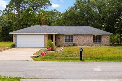 582 Sea Crest Avenue SW, Palm Bay, FL 32908 - Photo 2
