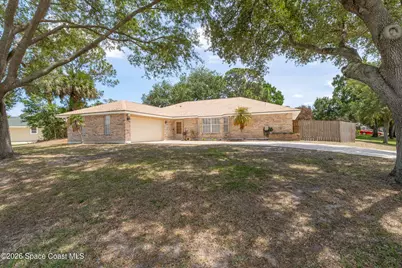 380 Narragansett Street NE, Palm Bay, FL 32907 - Photo 4