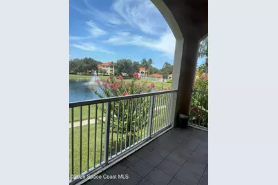 1550 S 42nd Circle #202, Vero Beach, FL 32967 - Photo 4
