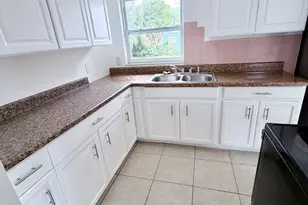 2107 Little John Rd, Melbourne, FL 32935 - Photo 14