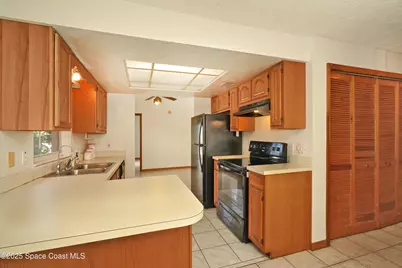 385 Island Oaks Place, Merritt Island, FL 32953 - Photo 12