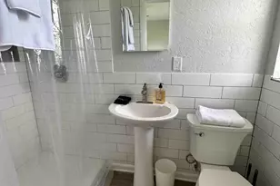 589 Hillside Ct, Melbourne, FL 32935 - Photo 10