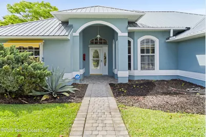 107 Larchmont Terrace W, Sebastian, FL 32958 - Photo 2