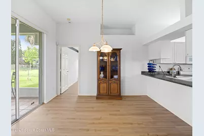 107 Larchmont Terrace W, Sebastian, FL 32958 - Photo 8