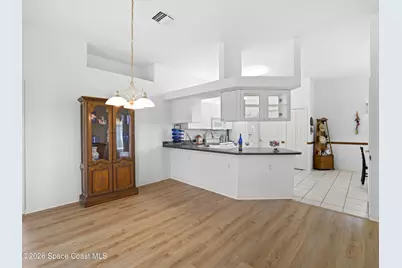 107 Larchmont Terrace W, Sebastian, FL 32958 - Photo 10