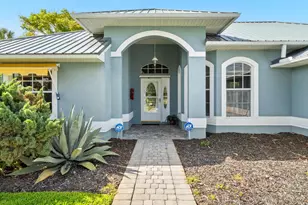 107 Larchmont Terrace W, Sebastian, FL 32958 - Photo 2