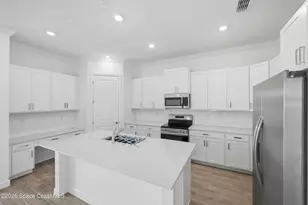 923 Veronese Place NW, Palm Bay, FL 32907 - Photo 6