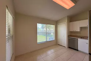 2082 Foxwood Dr, Melbourne, FL 32935 - Photo 4
