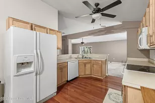 2180 Brookshire Cir, Melbourne, FL 32904 - Photo 18