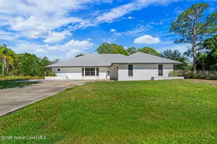 551 Emerson Dr NE, Palm Bay, FL 32907 - Photo 2