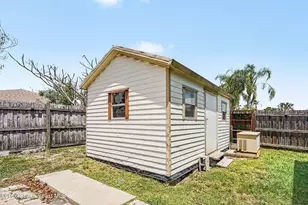 512 Dijon Dr, Melbourne, FL 32935 - Photo 24