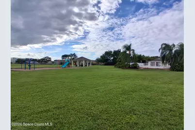 660 Wickham Lakes Drive, Melbourne, FL 32940 - Photo 22
