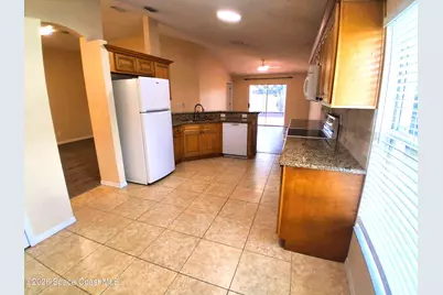 660 Wickham Lakes Drive, Melbourne, FL 32940 - Photo 2