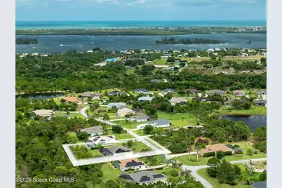 4239 Gardenwood Circle, Grant-Valkaria, FL 32949 - Photo 2