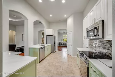 4239 Gardenwood Circle, Grant-Valkaria, FL 32949 - Photo 4
