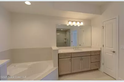 1465 S Harbor City Boulevard #204, Melbourne, FL 32901 - Photo 16