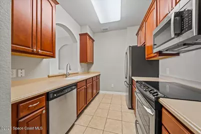 1576 Peregrine Circle 401 Circle #401, Rockledge, FL 32955 - Photo 6