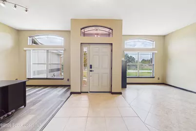 567 Mimosa Street SW, Palm Bay, FL 32908 - Photo 6