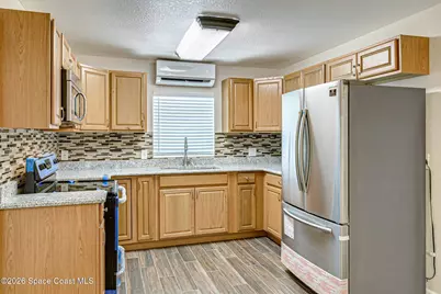 175 NW Valencia Road, Melbourne, FL 32904 - Photo 8