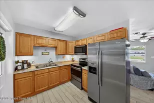 2139 Smathers Cir N, Melbourne, FL 32935 - Photo 2