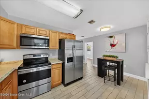 2139 Smathers Cir N, Melbourne, FL 32935 - Photo 12