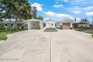 131 Cedar Ave, Cocoa Beach, FL 32931 - Photo 2