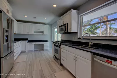 1210 Yacht Club Boulevard, Indian Harbour Beach, FL 32937 - Photo 20