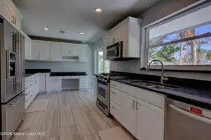 1210 Yacht Club Blvd, Indian Harbour Beach, FL 32937 - Photo 20