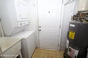 441 Bluff Dr, Melbourne, FL 32901 - Photo 12