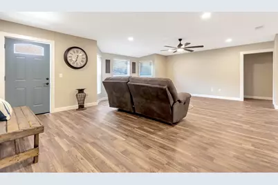 982 Waco Boulevard SE, Palm Bay, FL 32909 - Photo 8