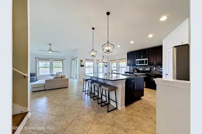 12033 Grand Kempston Drive, Gibsonton, FL 33534 - Photo 10