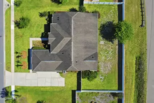 5637 Autumn Chase Cir, Sanford, FL 32771 - Photo 4