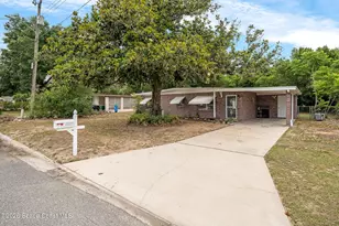 2895 Citrus Dr, Titusville, FL 32796 - Photo 4