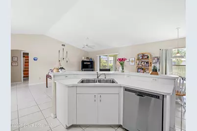 953 Del Mar Circle, Melbourne, FL 32904 - Photo 12
