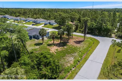 894 Underhill Avenue SE, Palm Bay, FL 32909 - Photo 2