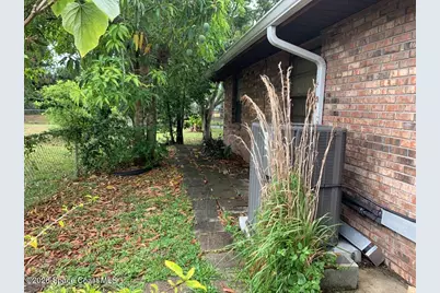 237 Emerson Drive NW, Palm Bay, FL 32907 - Photo 4
