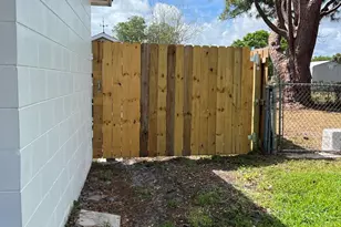 987 Kings Post Rd, Rockledge, FL 32955 - Photo 22