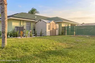 283 Umber St NW, Palm Bay, FL 32907 - Photo 2