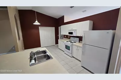 210 Meehan Avenue NW, Palm Bay, FL 32907 - Photo 12