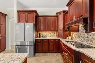 2242 Woodfield Cir, Melbourne, FL 32904 - Photo 24