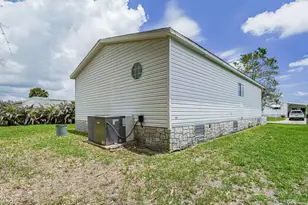 818 Thrush Cir, Barefoot Bay, FL 32976 - Photo 4